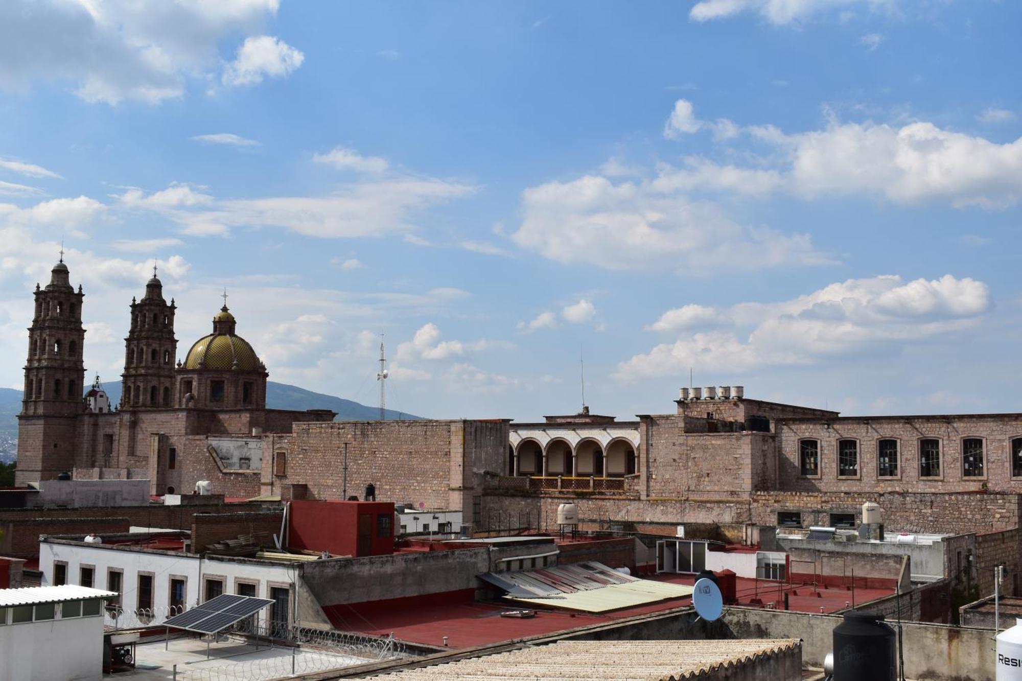 El Suburbio - Serapio Rendon Morelia Exteriér fotografie